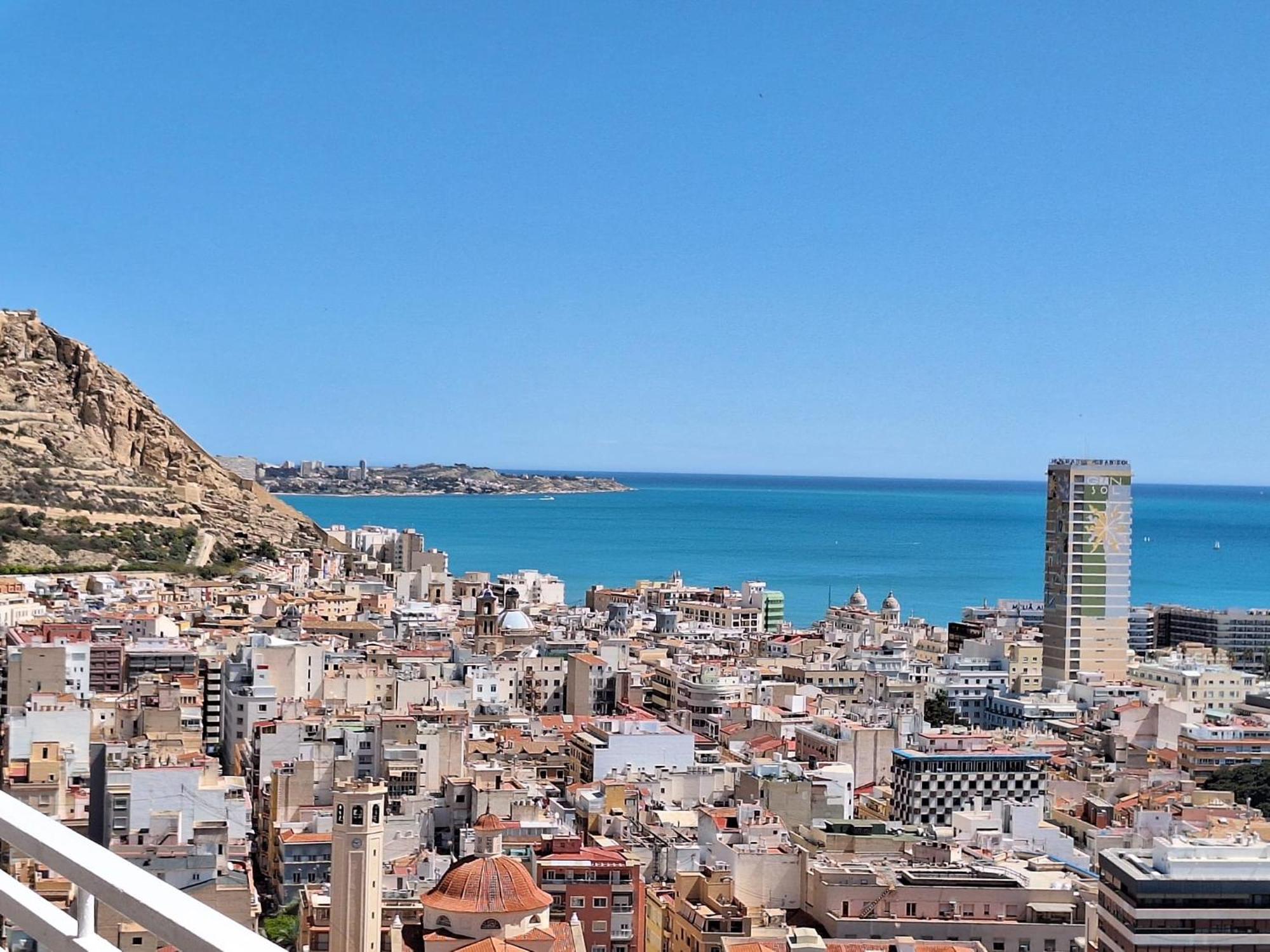 M&q Vistas Al Mar En Centro Апартаменты